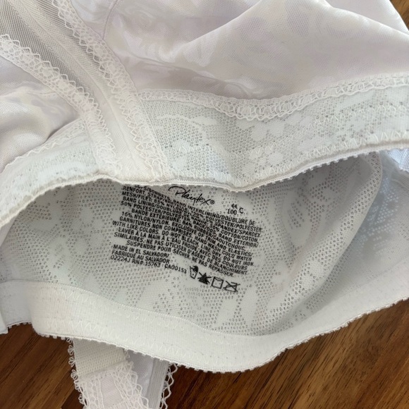 Playtex 18 HOUR® Ultimate Shoulder Comfort bra. SIZE 44 C. NEW - Picture 9 of 9